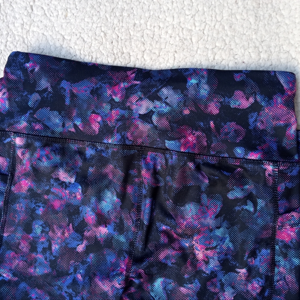NWT Avia Capri Leggings size S (4-6) - Picture 3 of 11